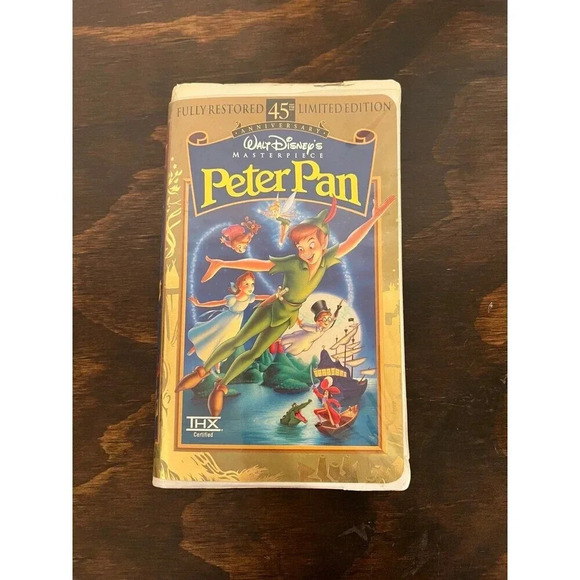 Disney Peter Pan Fully Restored 45th Anniversary Edition VHS - Picture 1 of 8